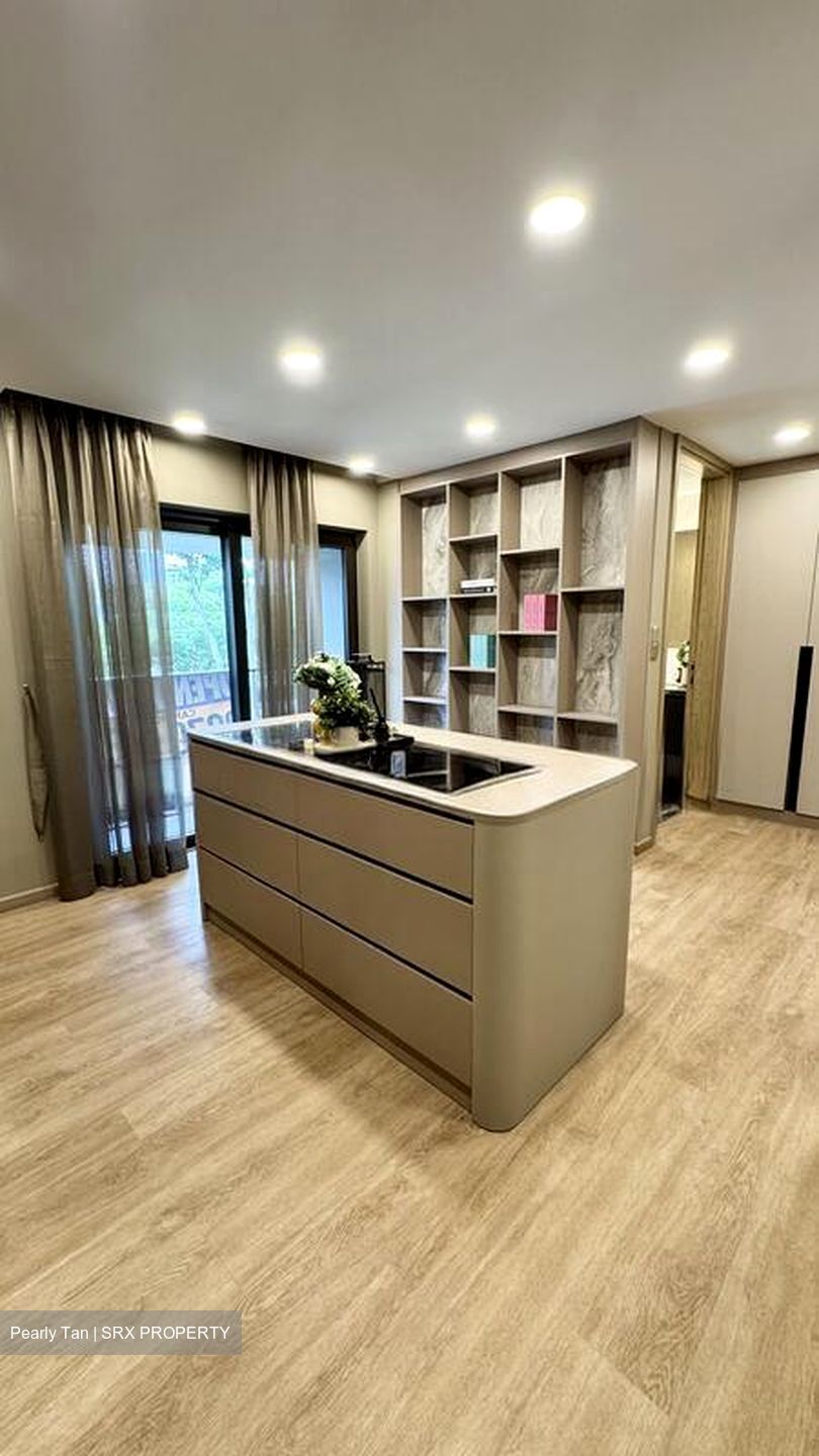 Jalan Novena (D11), Terrace #526354591